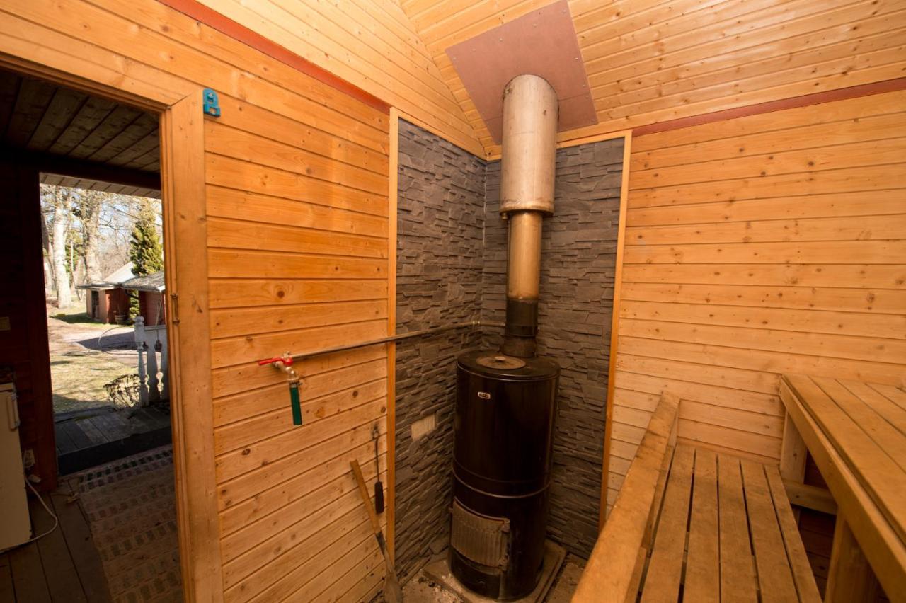 Naturskoent Boende Naera Skoevde Ngoại thất bức ảnh